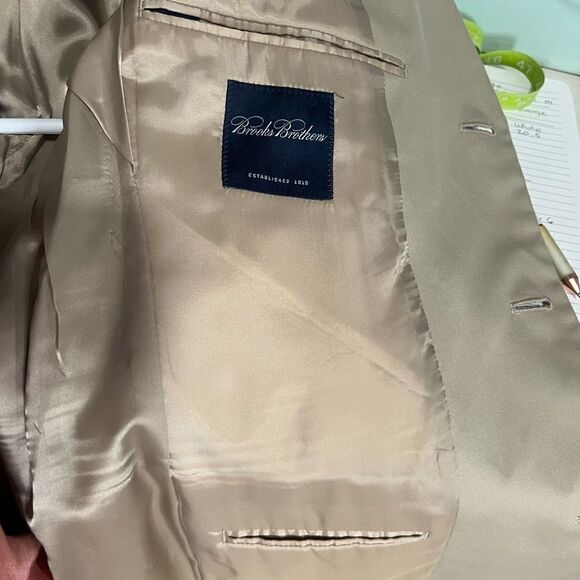 Brook Brothers Men Regent Fit Blazer Beige Jacket Sz 39R, 33W Padded Shoulders - Picture 12 of 15